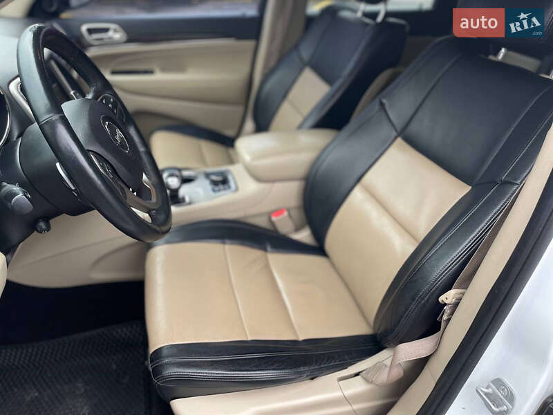 Внедорожник / Кроссовер Jeep Grand Cherokee 2013 в Киеве