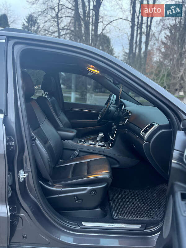 Внедорожник / Кроссовер Jeep Grand Cherokee 2021 в Ромнах