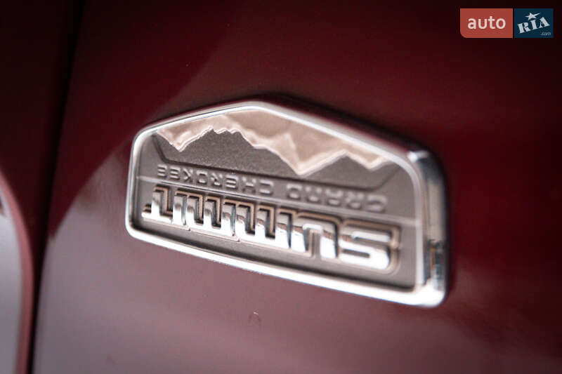 Внедорожник / Кроссовер Jeep Grand Cherokee 2017 в Киеве фото 47 Внедорожник / Кроссовер Jeep Grand Cherokee 2017 в Киеве