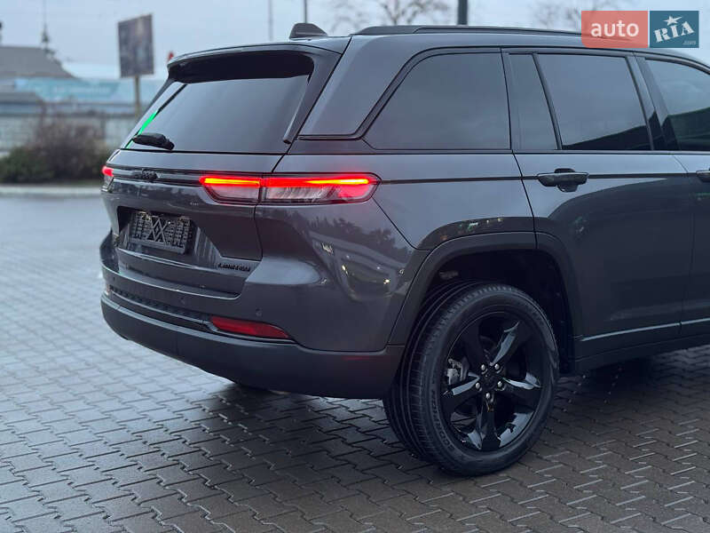Внедорожник / Кроссовер Jeep Grand Cherokee 2023 в Киеве фото 22 Внедорожник / Кроссовер Jeep Grand Cherokee 2023 в Киеве