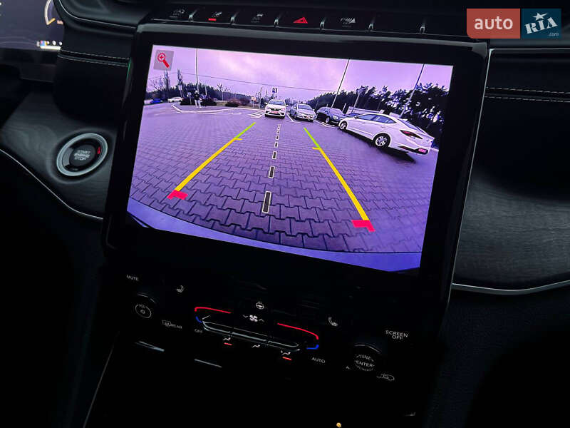 Внедорожник / Кроссовер Jeep Grand Cherokee 2023 в Киеве фото 45 Внедорожник / Кроссовер Jeep Grand Cherokee 2023 в Киеве