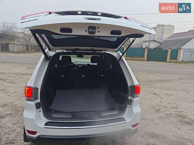 Внедорожник / Кроссовер Jeep Grand Cherokee 2018 в Киеве
