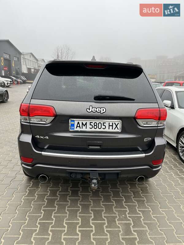 Внедорожник / Кроссовер Jeep Grand Cherokee 2015 в Киеве