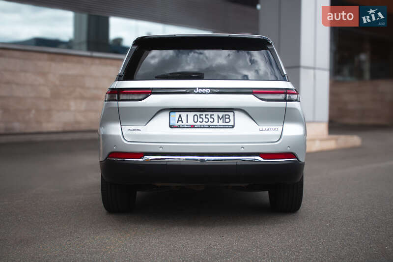 Внедорожник / Кроссовер Jeep Grand Cherokee 2022 в Киеве