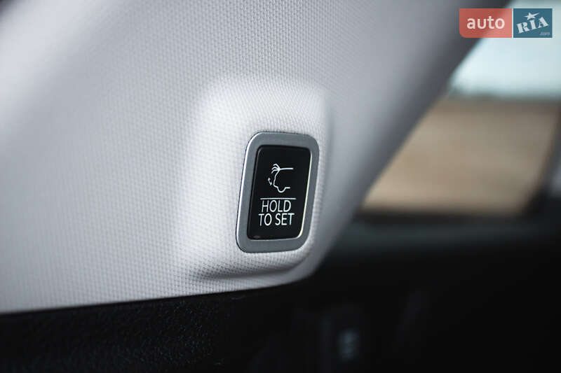 Внедорожник / Кроссовер Jeep Grand Cherokee 2022 в Киеве