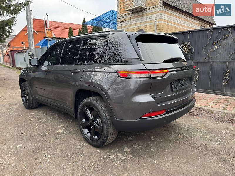 Внедорожник / Кроссовер Jeep Grand Cherokee 2023 в Киеве фото 63 Внедорожник / Кроссовер Jeep Grand Cherokee 2023 в Киеве