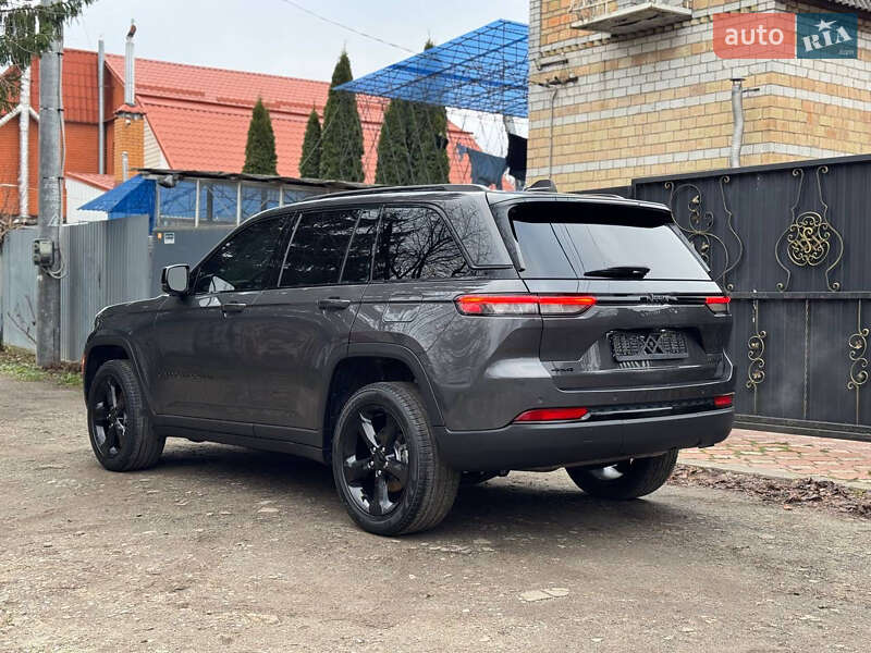 Внедорожник / Кроссовер Jeep Grand Cherokee 2023 в Киеве фото 80 Внедорожник / Кроссовер Jeep Grand Cherokee 2023 в Киеве