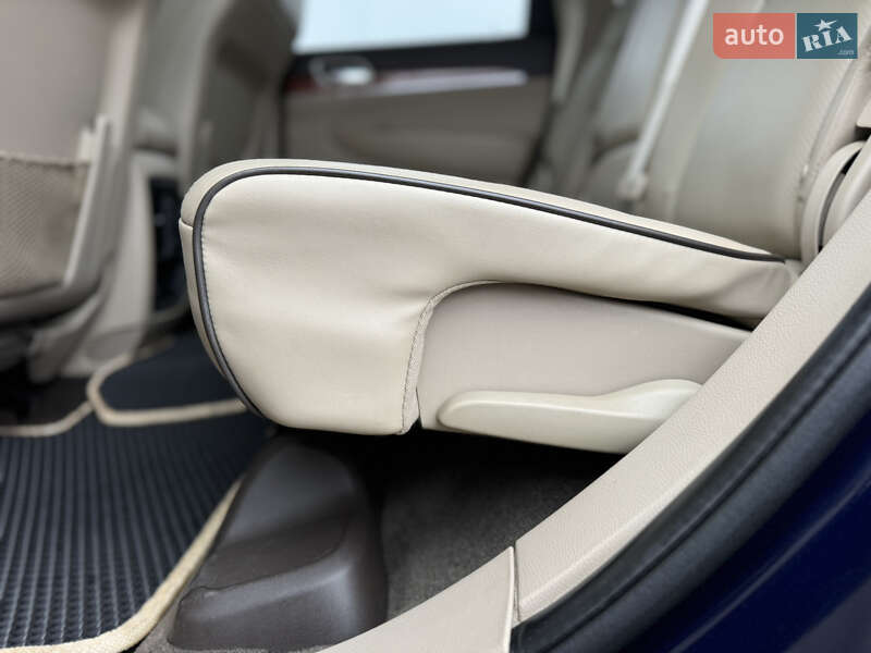 Внедорожник / Кроссовер Jeep Grand Cherokee 2012 в Киеве фото 33 Внедорожник / Кроссовер Jeep Grand Cherokee 2012 в Киеве