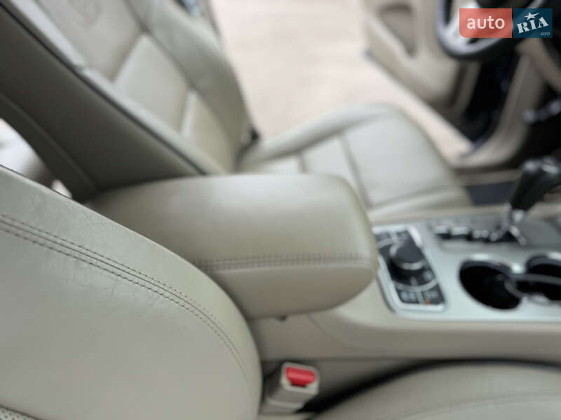 Внедорожник / Кроссовер Jeep Grand Cherokee 2012 в Киеве фото 53 Внедорожник / Кроссовер Jeep Grand Cherokee 2012 в Киеве