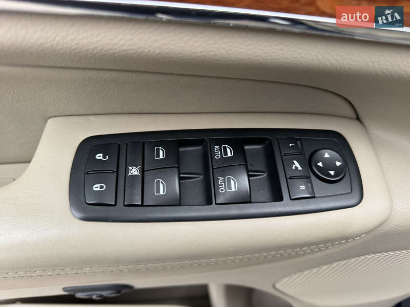 Внедорожник / Кроссовер Jeep Grand Cherokee 2012 в Киеве фото 73 Внедорожник / Кроссовер Jeep Grand Cherokee 2012 в Киеве