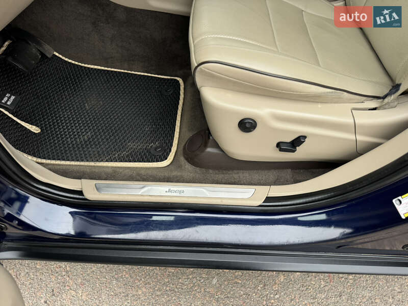 Внедорожник / Кроссовер Jeep Grand Cherokee 2012 в Киеве фото 75 Внедорожник / Кроссовер Jeep Grand Cherokee 2012 в Киеве