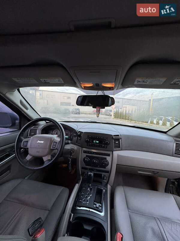 Позашляховик / Кросовер Jeep Grand Cherokee 2005 в Львові
