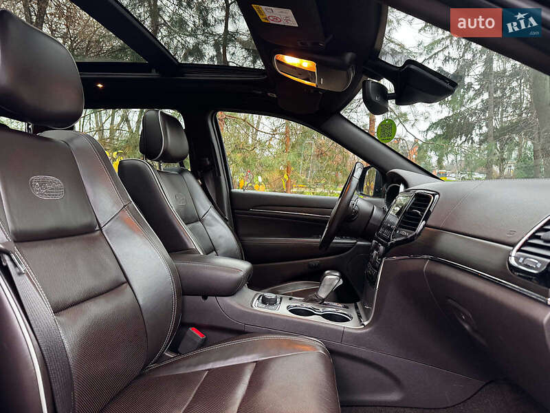 Внедорожник / Кроссовер Jeep Grand Cherokee 2018 в Киеве фото 41 Внедорожник / Кроссовер Jeep Grand Cherokee 2018 в Киеве