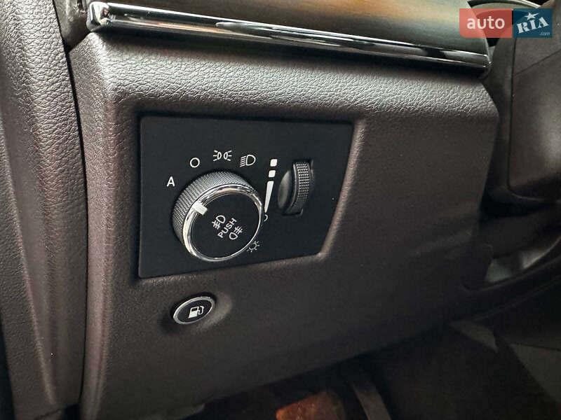 Внедорожник / Кроссовер Jeep Grand Cherokee 2018 в Киеве фото 20 Внедорожник / Кроссовер Jeep Grand Cherokee 2018 в Киеве