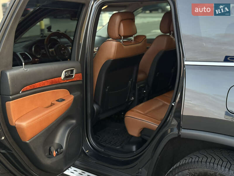 Внедорожник / Кроссовер Jeep Grand Cherokee 2011 в Киеве