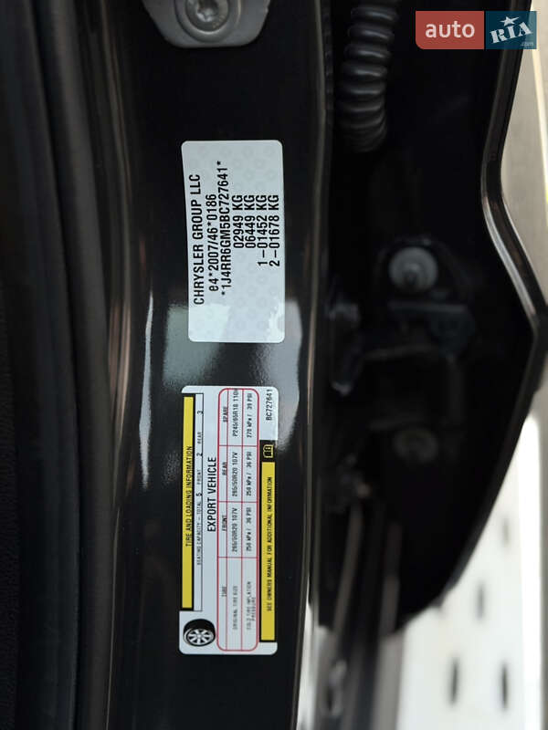 Внедорожник / Кроссовер Jeep Grand Cherokee 2011 в Киеве