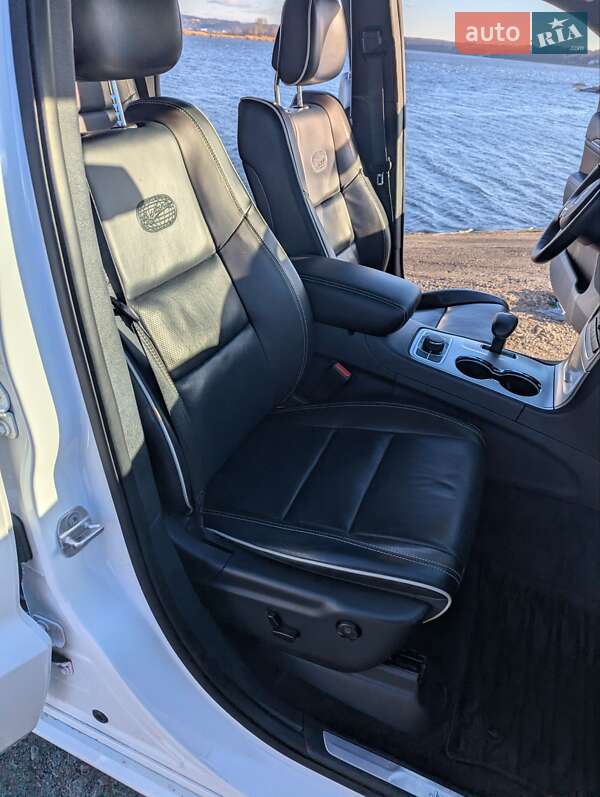 Позашляховик / Кросовер Jeep Grand Cherokee 2015 в Києві фото 25 Позашляховик / Кросовер Jeep Grand Cherokee 2015 в Києві