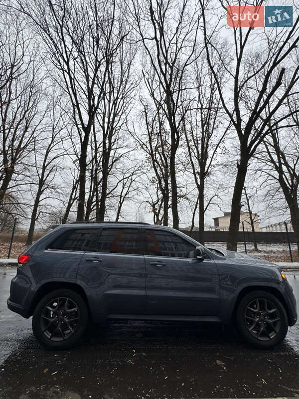 Позашляховик / Кросовер Jeep Grand Cherokee 2019 в Чернігові