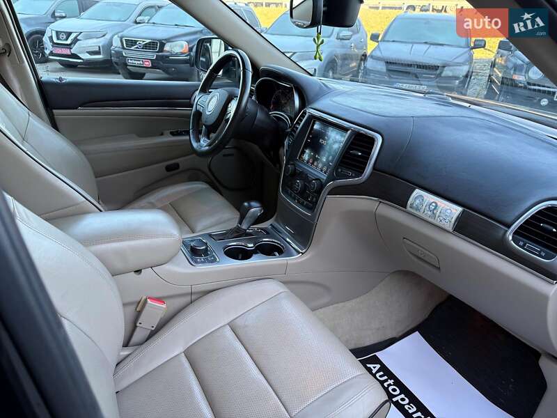 Позашляховик / Кросовер Jeep Grand Cherokee 2018 в Львові фото 36 Позашляховик / Кросовер Jeep Grand Cherokee 2018 в Львові