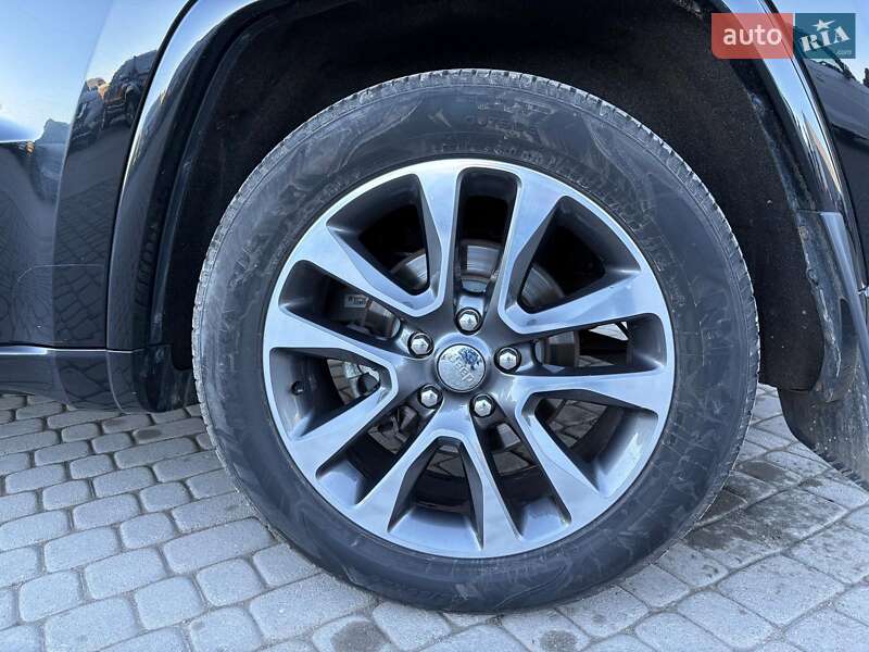 Позашляховик / Кросовер Jeep Grand Cherokee 2018 в Львові фото 52 Позашляховик / Кросовер Jeep Grand Cherokee 2018 в Львові