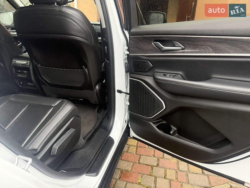 Позашляховик / Кросовер Jeep Grand Cherokee 2021 в Рівному