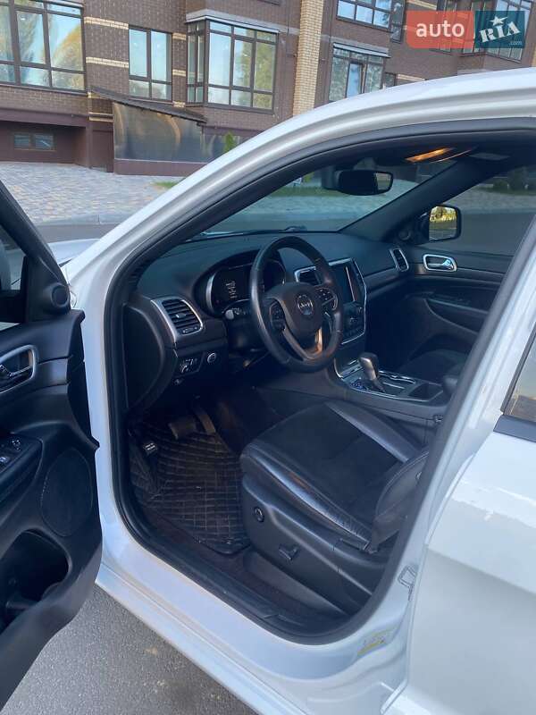 Позашляховик / Кросовер Jeep Grand Cherokee 2017 в Чернігові