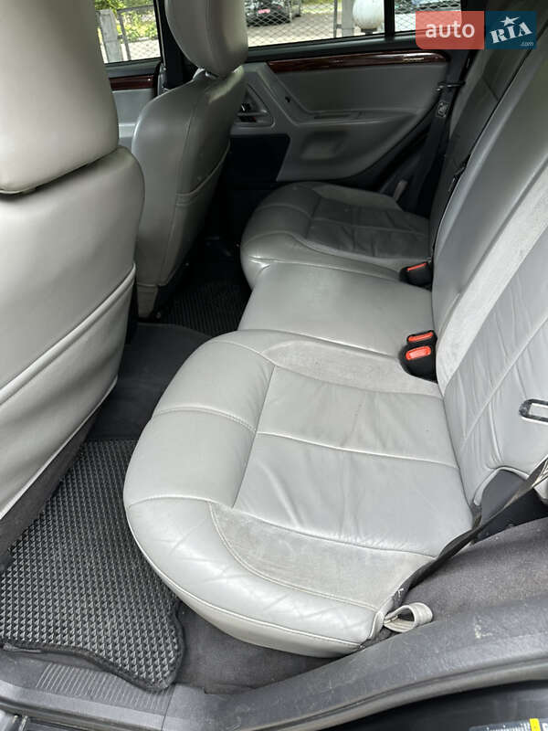 Внедорожник / Кроссовер Jeep Grand Cherokee 2004 в Луцке
