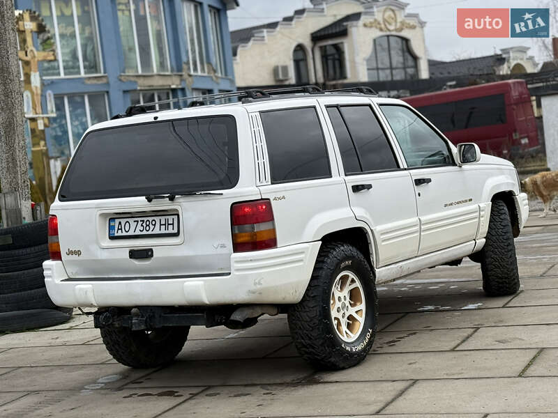 Внедорожник / Кроссовер Jeep Grand Cherokee 1995 в Хусте