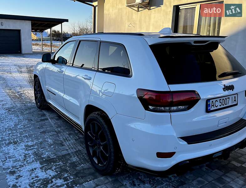 Внедорожник / Кроссовер Jeep Grand Cherokee 2020 в Луцке