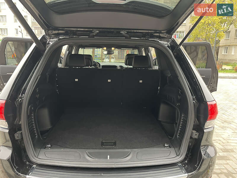 Внедорожник / Кроссовер Jeep Grand Cherokee 2021 в Киеве