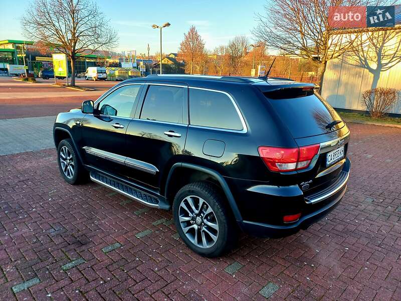 Внедорожник / Кроссовер Jeep Grand Cherokee 2012 в Умани