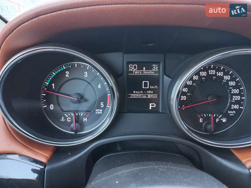 Внедорожник / Кроссовер Jeep Grand Cherokee 2012 в Умани