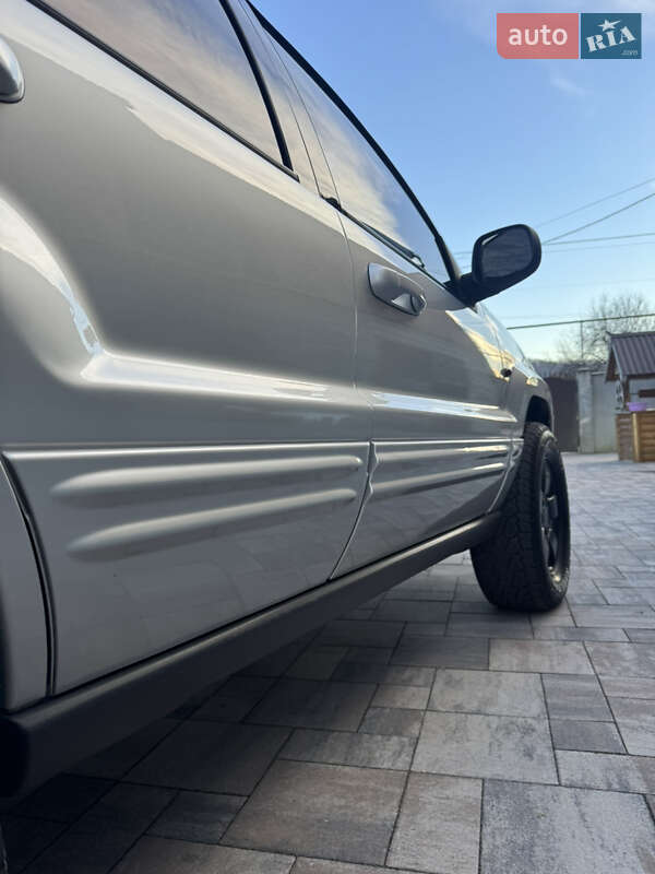 Позашляховик / Кросовер Jeep Grand Cherokee 2004 в Мукачевому фото 24 Позашляховик / Кросовер Jeep Grand Cherokee 2004 в Мукачевому