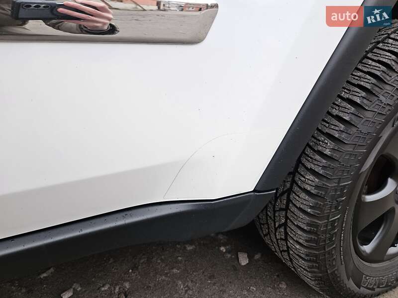 Внедорожник / Кроссовер Jeep Grand Cherokee 2012 в Киеве