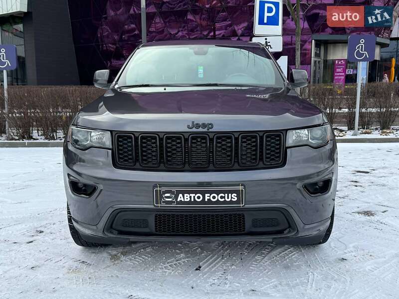 Внедорожник / Кроссовер Jeep Grand Cherokee 2021 в Киеве