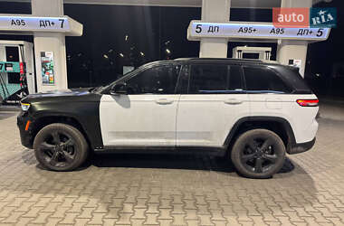 Внедорожник / Кроссовер Jeep Grand Cherokee 2022 в Киеве