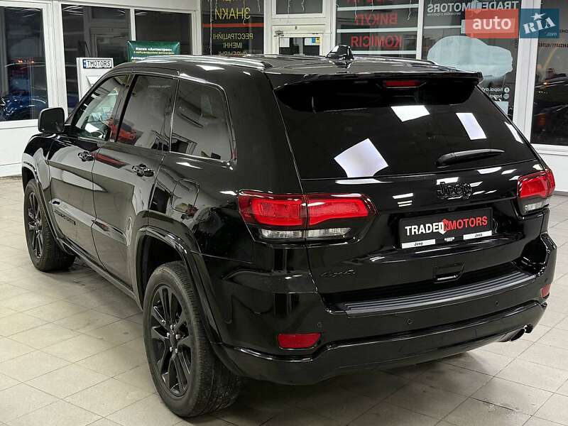 Внедорожник / Кроссовер Jeep Grand Cherokee 2020 в Киеве