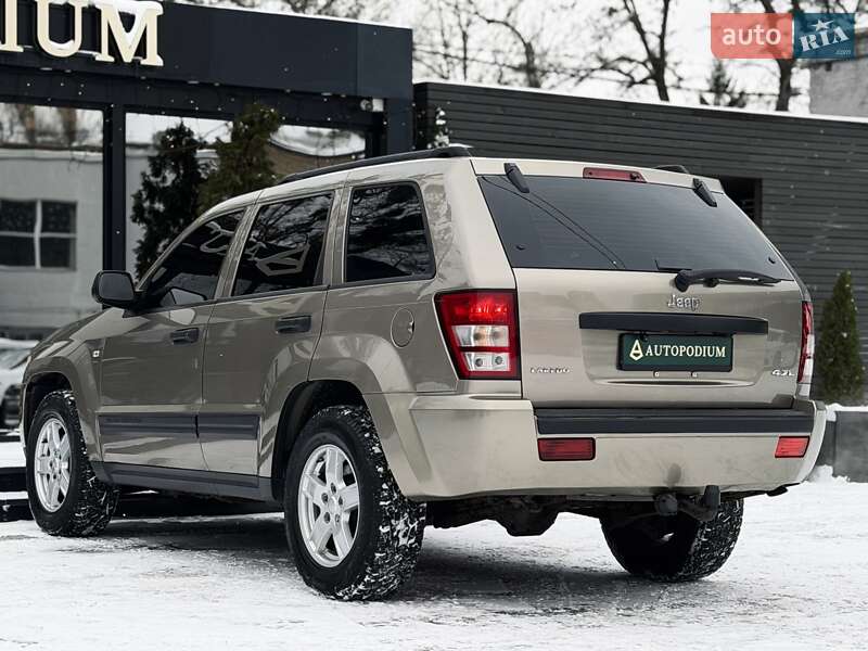 Внедорожник / Кроссовер Jeep Grand Cherokee 2005 в Киеве