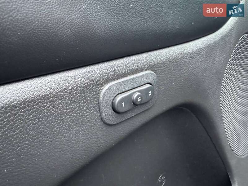 Внедорожник / Кроссовер Jeep Grand Cherokee 2016 в Киеве фото 17 Внедорожник / Кроссовер Jeep Grand Cherokee 2016 в Киеве