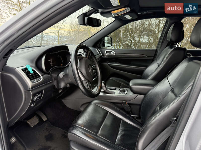 Внедорожник / Кроссовер Jeep Grand Cherokee 2021 в Ромнах