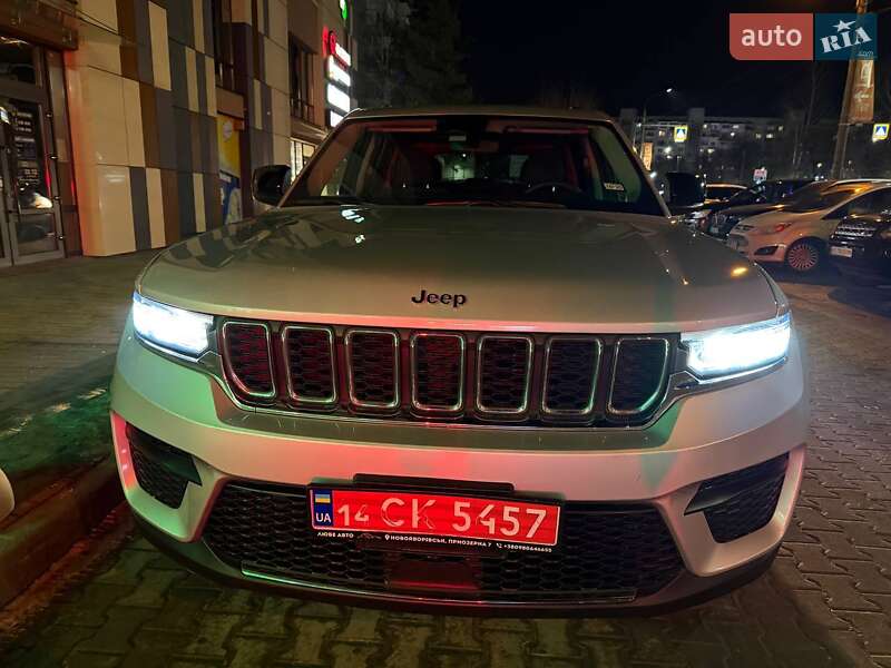 Внедорожник / Кроссовер Jeep Grand Cherokee 2023 в Львове