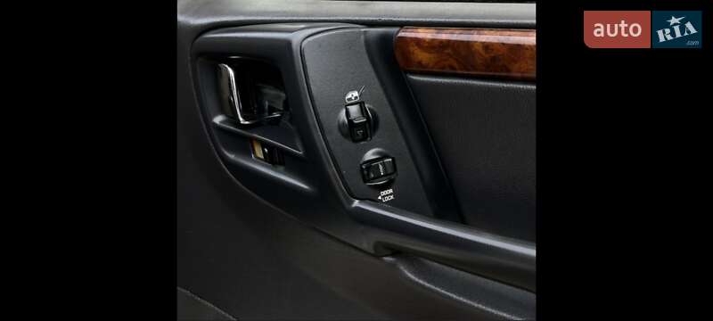 Внедорожник / Кроссовер Jeep Grand Cherokee 1994 в Одессе