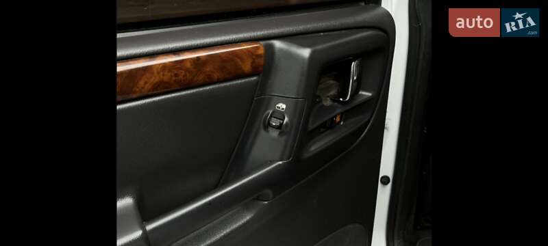 Внедорожник / Кроссовер Jeep Grand Cherokee 1994 в Одессе