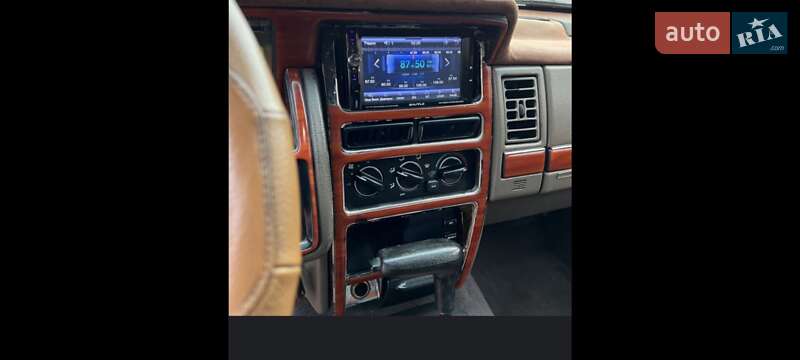 Внедорожник / Кроссовер Jeep Grand Cherokee 1994 в Одессе