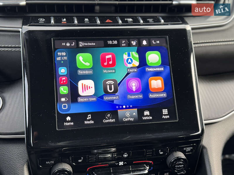 Внедорожник / Кроссовер Jeep Grand Cherokee 2023 в Львове