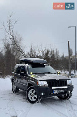 Внедорожник / Кроссовер Jeep Grand Cherokee 2001 в Каменец-Подольском