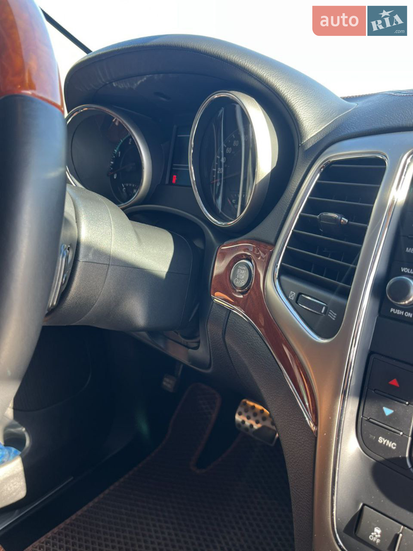 2012 Jeep Grand Cherokee - мініатюра 24