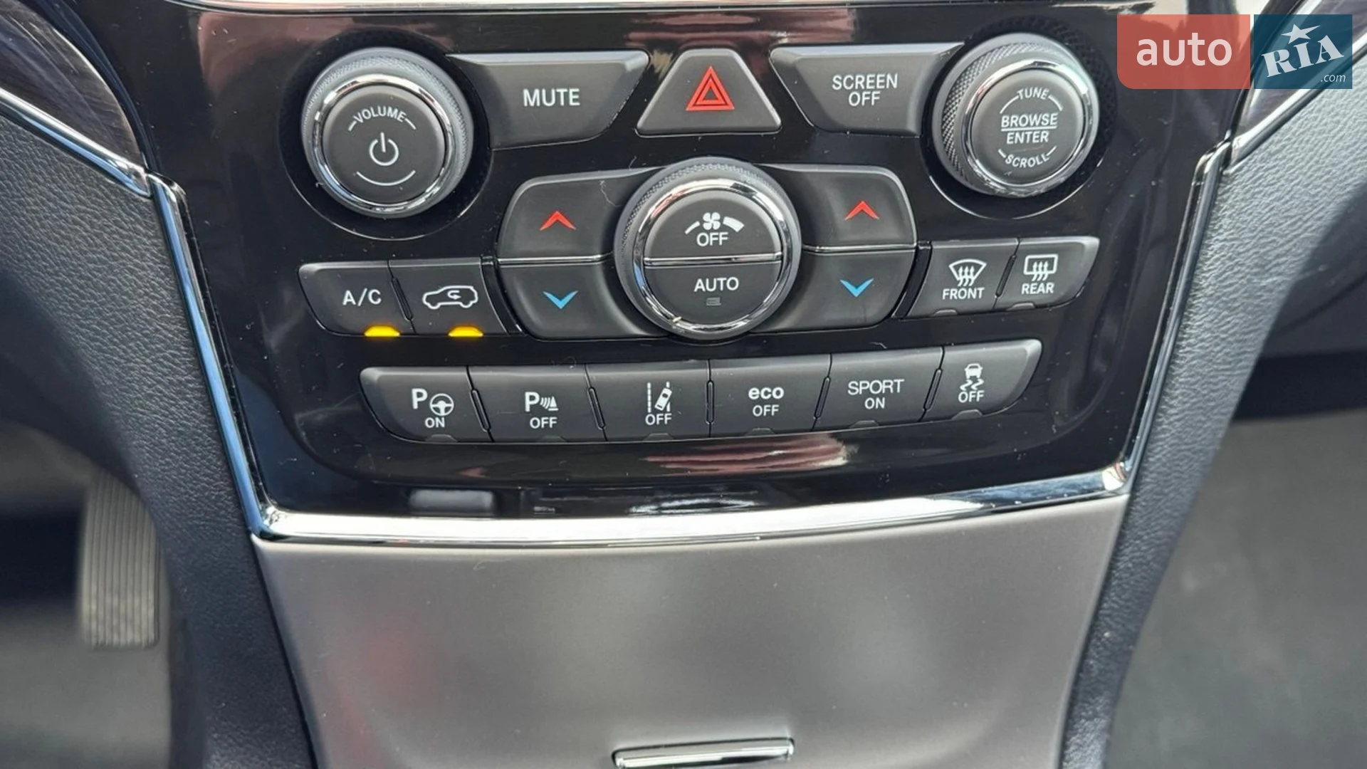 2021 Jeep Grand Cherokee - мініатюра 12