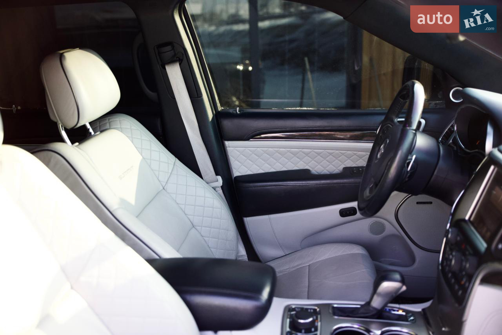 2016 Jeep Grand Cherokee - мініатюра 19