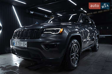 Внедорожник / Кроссовер Jeep Grand Cherokee 2017 в Полтаве